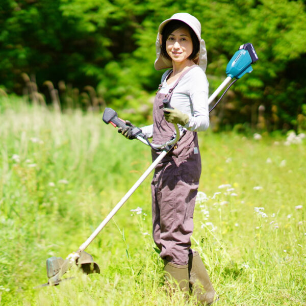 立ったまま草取りする道具｜草刈り・草抜きにおすすめの便利グッズをご紹介